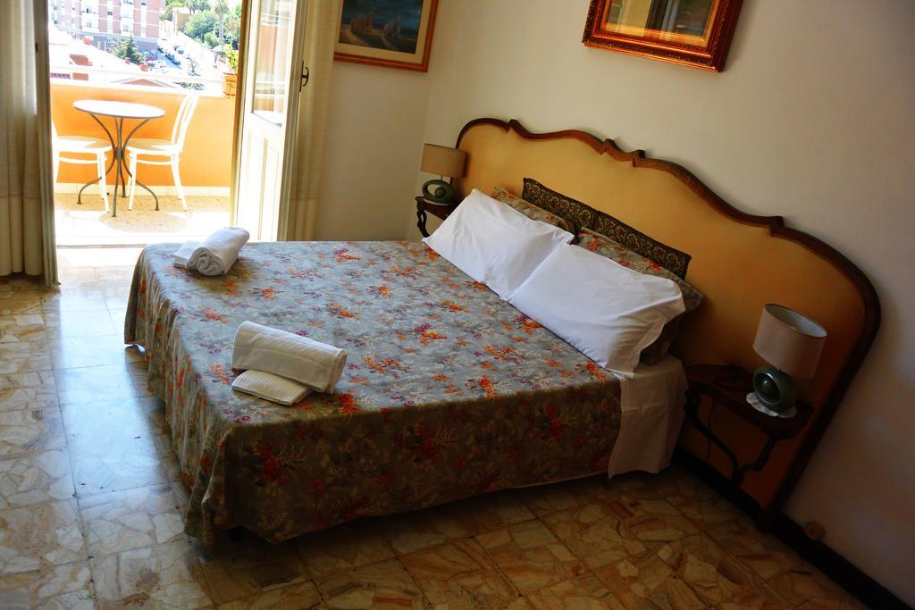 Superpanoramico Bed and Breakfast Κάλιαρι Εξωτερικό φωτογραφία