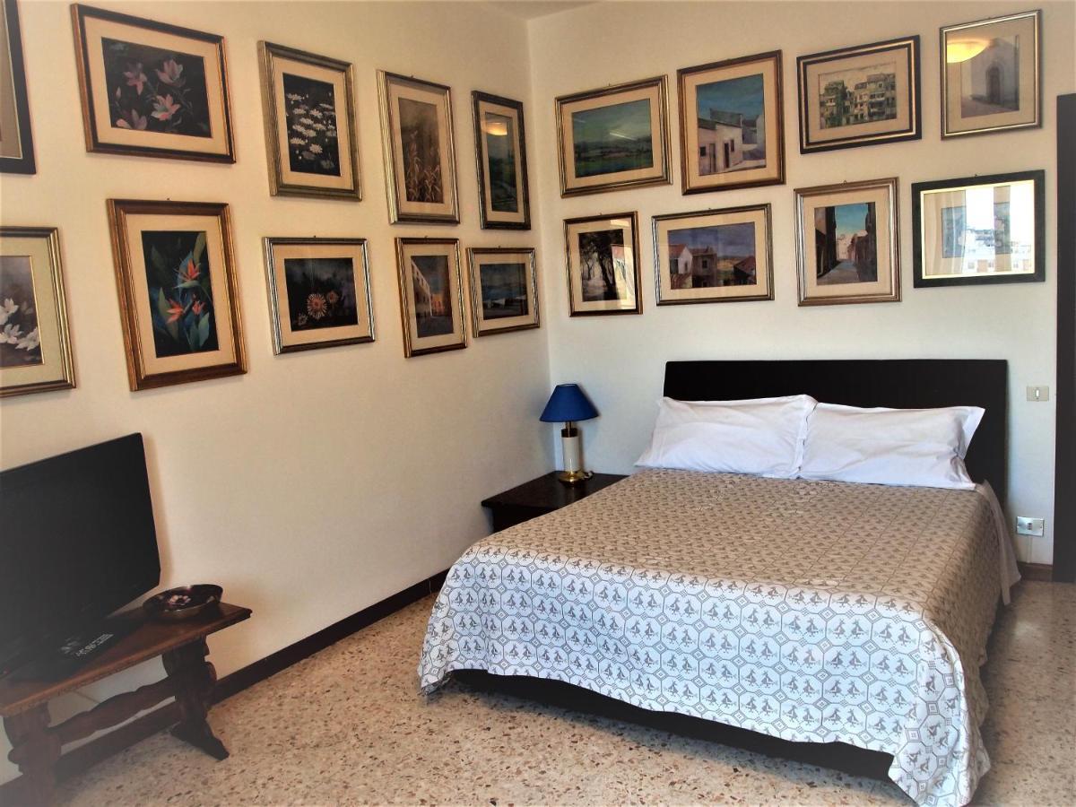 Superpanoramico Bed and Breakfast Κάλιαρι Εξωτερικό φωτογραφία